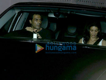 Shraddha Kapoor & Arjun Rampal snapped post dinner at Farhan Akhtar's house