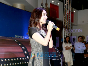 Shraddha Kapoor walks for ‘Imara’ by ‘Shopper’s Stop’ at Viviana Mall, Thane