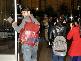 Sidharth Malhotra & Alia Bhatt snapped as they depart for New Year holiday