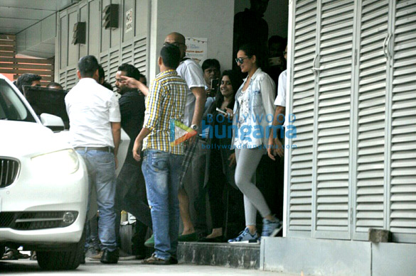 Sonakshi Sinha snapped post a meeting in Bandra Sonakshi Sinha snapped post a meeting in Bandra