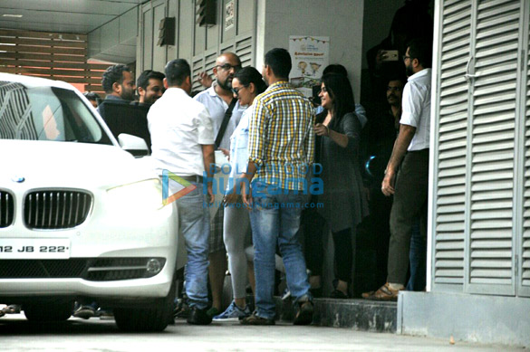 sonakshi sinha snapped post a meeting in bandra 3