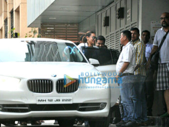 Sonakshi Sinha snapped post a meeting in Bandra