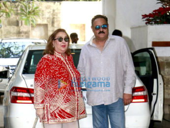The Kapoors celebrate Christmas at Shashi Kapoor's bungalow