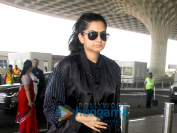 Virat Kohli, Anushka Sharma, Aditya Roy Kapur, Sonam Kapoor and many more snapped at the airport