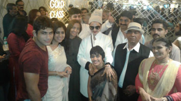 Check out: Rekha with the Phogat family during Dangal’s screening