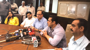 Check out: Salman Khan kick starts BMC’s open defecation free drive