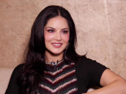 “Shah Rukh Khan Is At The Top Because He’s Hard-working & Has Charisma…”: Sunny Leone