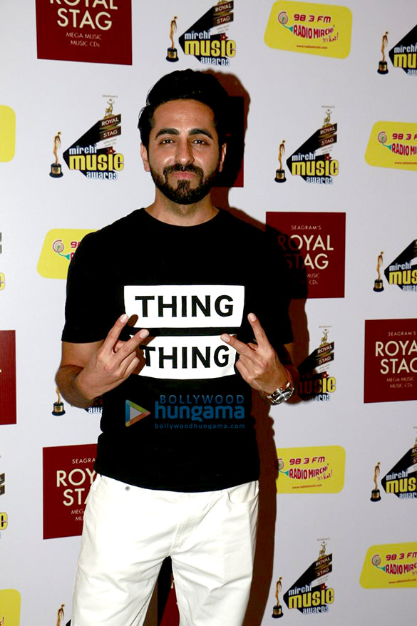 ayushmann khuranna javed akhtar and others snapped at the jury meet of the radio mirchi awards 4