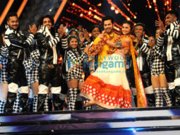 Bollywood celebs perform for a cause at ‘Umang’ police show