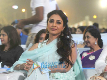 Bollywood celebs perform for a cause at 'Umang' police show