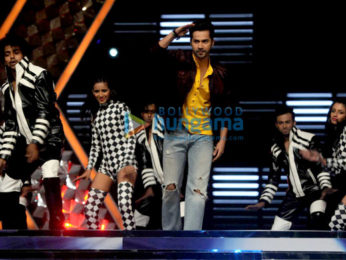 Bollywood celebs perform for a cause at 'Umang' police show