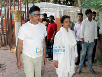 Celebs attend Om Puri's prayer meet