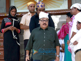 Celebs attend Om Puri's prayer meet
