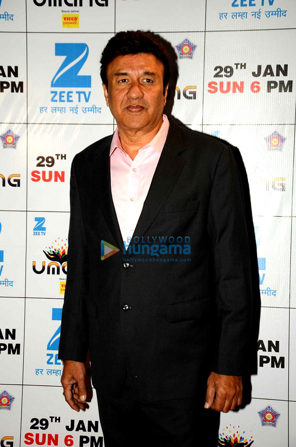 celebs grace the red carpet for umang police show 13