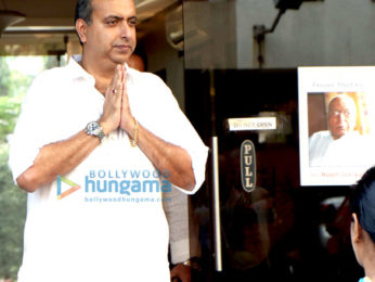 Khayyam, Udit Narayan, Karan Razdan and others attend the chautha of lyricist Naqsh Lyallpuri