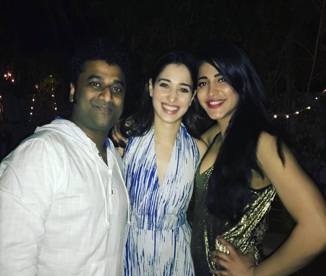 check out shruti haasan celebrates her birthday with tamannaah bhatia and kamal haasan 2