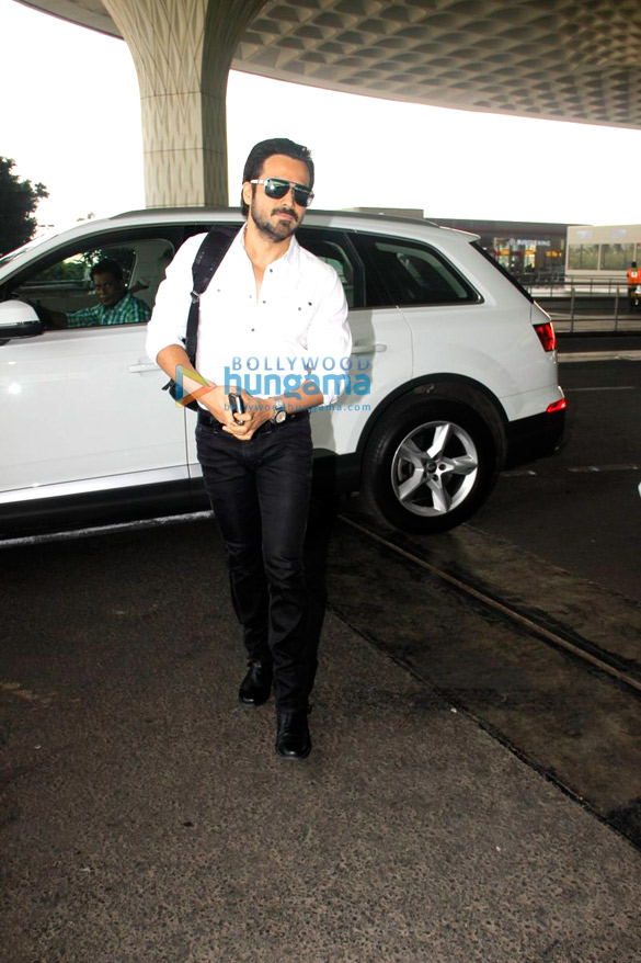 emraan hashmi vidyut jammwal and other snapped at the airport 5