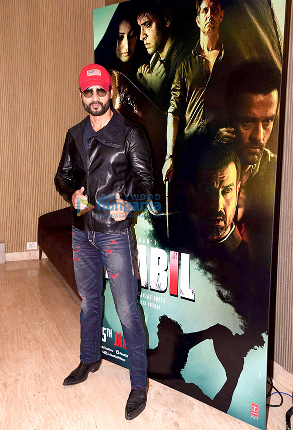 hrithik roshan yami gautam launch mon amour song from kaabil 5