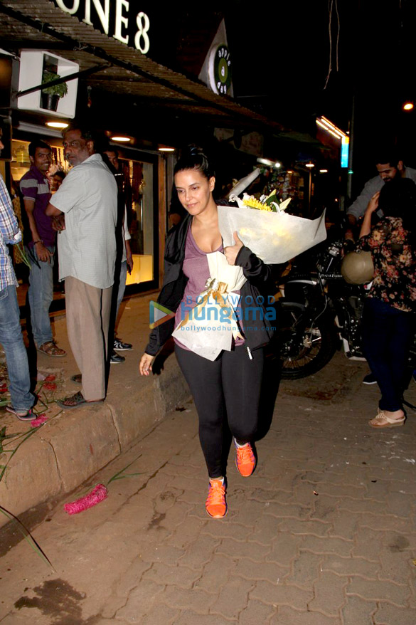 neha dhupia snapped at a florist in bandra 2