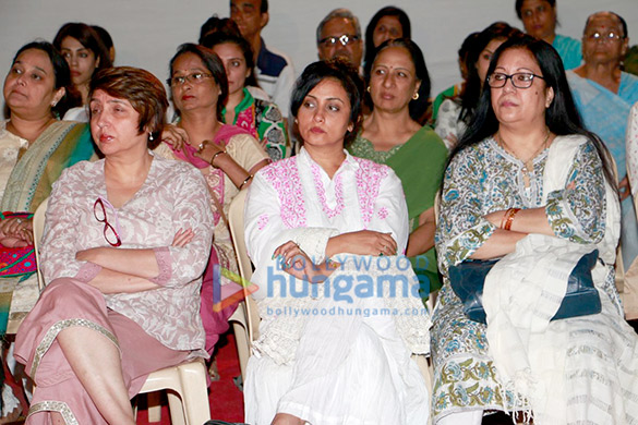 om puris 13th day ceremony organised by seema kapoor 5