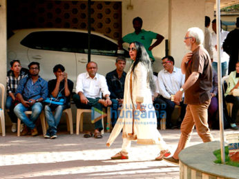 Om Puri's funeral ceremony