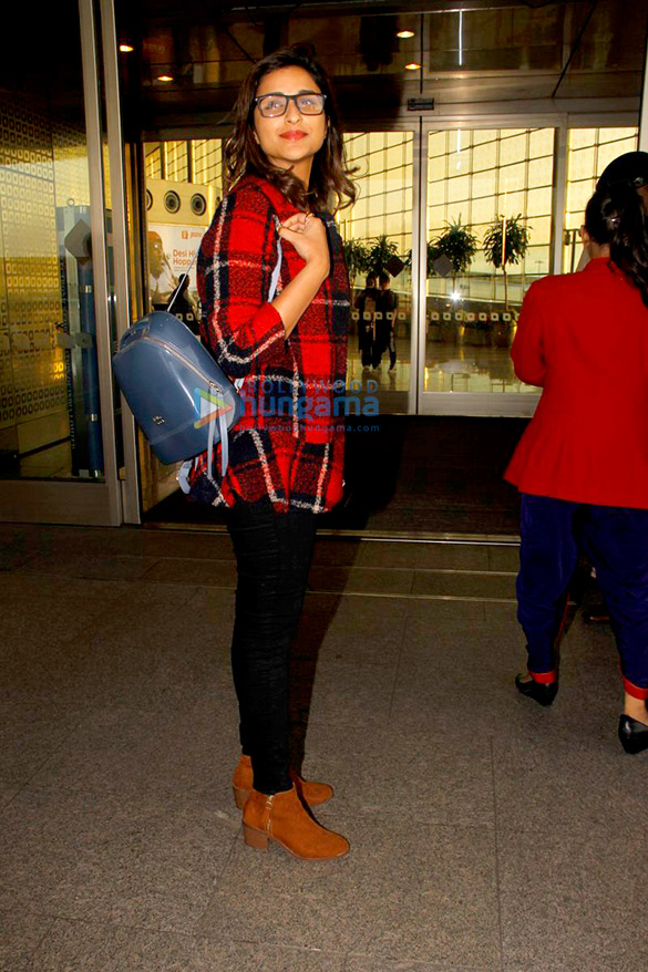 parineeti chopra shilpa shetty and many more snapped at the airport 3