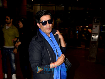 Priyanka Chopra, Sophie Choudry & Manish Malhotra snapped at the airport