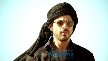 Movie still from the Movie Raees