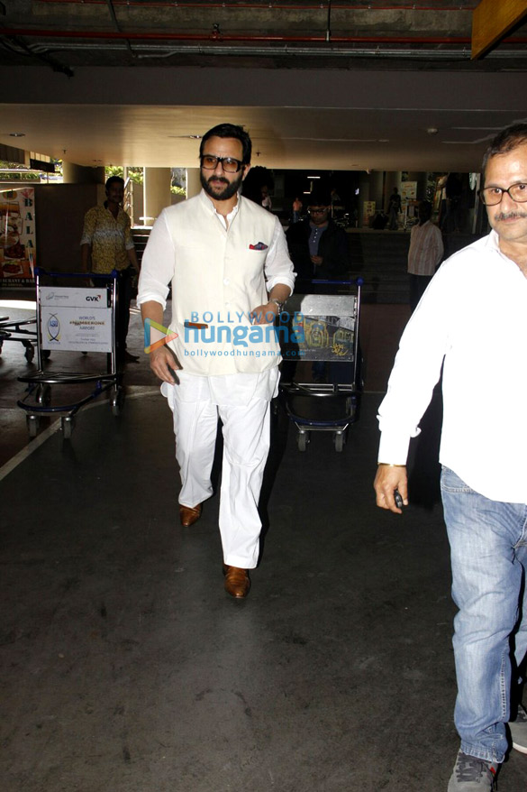 Saif Ali Khan, Shilpa Shetty, Sridevi and others snapped at the airport Saif Ali Khan, Shilpa Shetty, Sridevi and others snapped at the airport