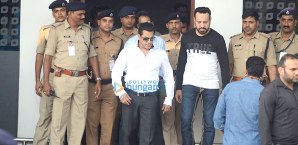 salman khan returns to mumbai from jodhpur 2