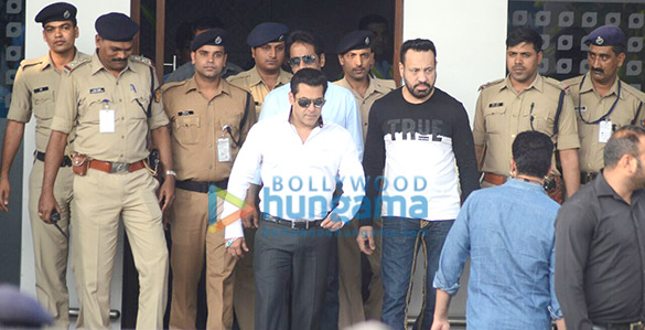 salman khan returns to mumbai from jodhpur 5