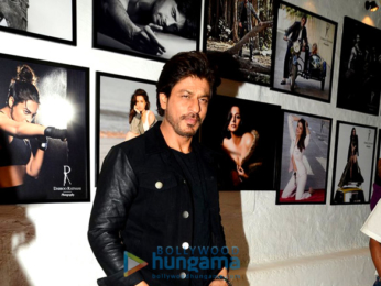 Shah Rukh Khan, Varun Dhawan, Kriti Sanon, Rekha & others grace the launch of Dabboo Ratnani's calendar 2017