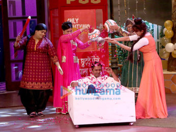Shah Rukh Khan and Nawazuddin Siddiqui promote 'Raees' on The Kapil Sharma Show