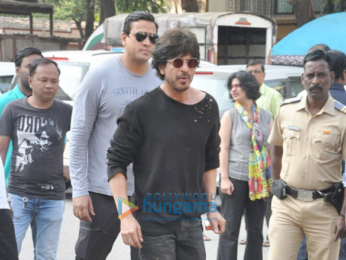 Shah Rukh Khan promotes 'Raees' at Mehboob Studio
