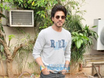 Shah Rukh Khan promotes 'Raees' at Mehboob Studio