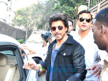 Shah Rukh Khan snapped at Mannat for Raees promotions