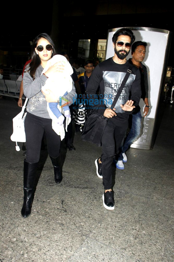 shahid kapoor mira rajput john abraham and others snapped at the airport 6
