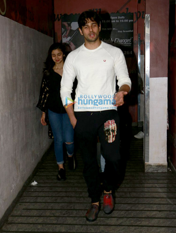 sidharth malhotra alia bhatt snapped post a screening of dangal 3