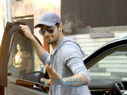 Sidharth Malhotra snapped in Bandra