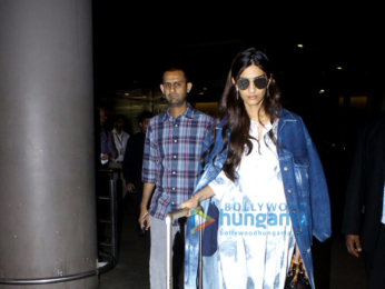 Sonam Kapoor snapped at the airport