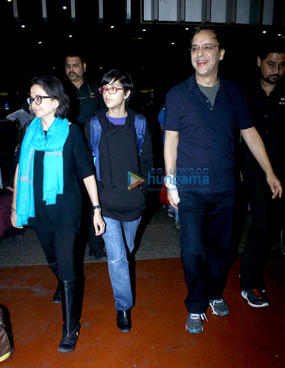 varun dhawan farah khan vidhu vinod chopra arrive in mumbai 3