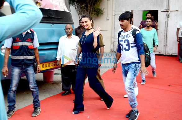 varun and amy snapped at iconic brand shoot 4 1