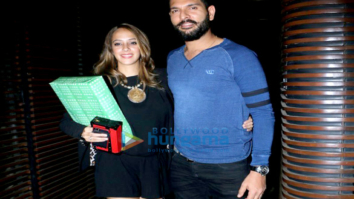 Yuvraj Singh and Hazel Keech snapped at ‘Estella Restaurant’