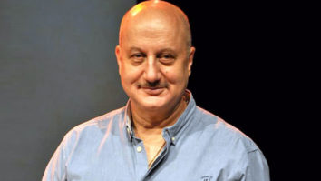Anupam Kher Walks Away From Media At Dangal Success Party