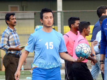 Abhishek Bachchan and Bhaichung Bhutia grace the 'Nike Premier League U-16's event