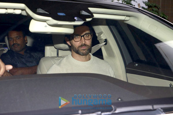 akshay kumar hrithik roshan sussanne khan twinkle khanna snapped post a movie screening at sunny super sound 5