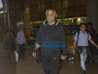 Alia Bhatt, Sridevi, Manyata Dutt and others snapped at the airport