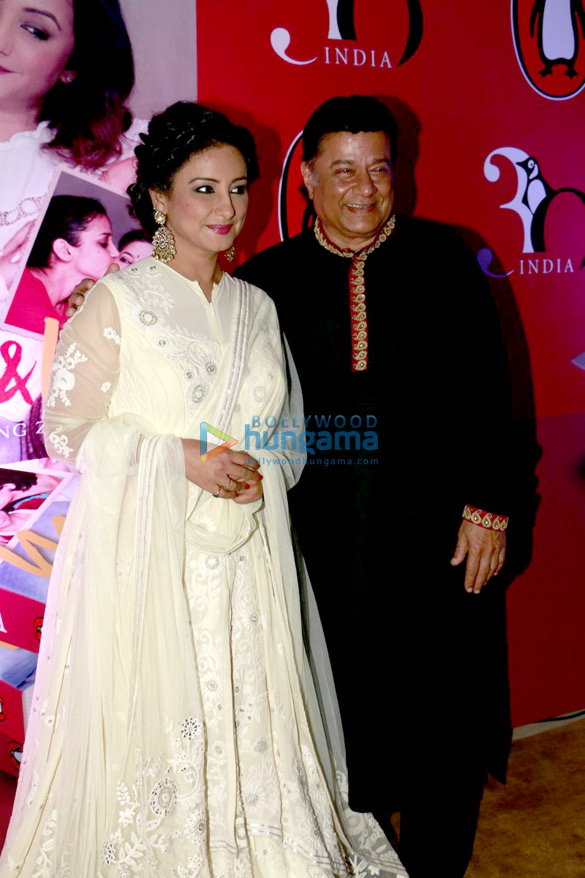 amitabh bachchan at the launch of divya duttas book me ma 10