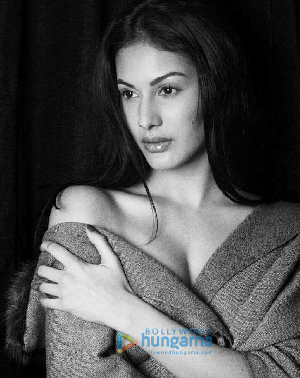 amyra dastur 75