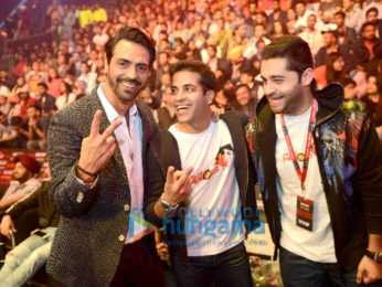 Celebs at Super Fight League Finals